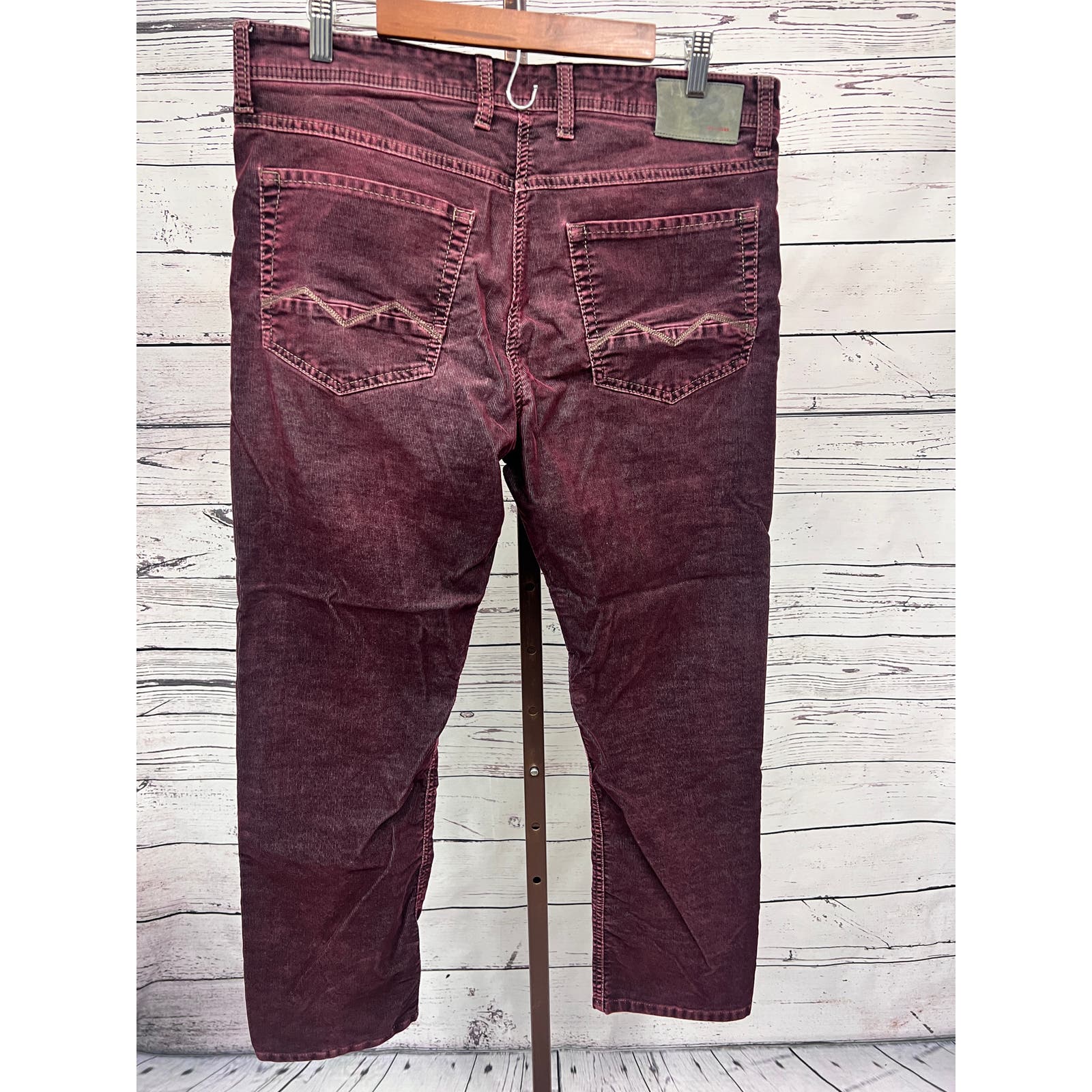 MAC Jeans Arne Pipe Corduroy Pants Mens 35x29 Stretch Maroon Vintage Wash