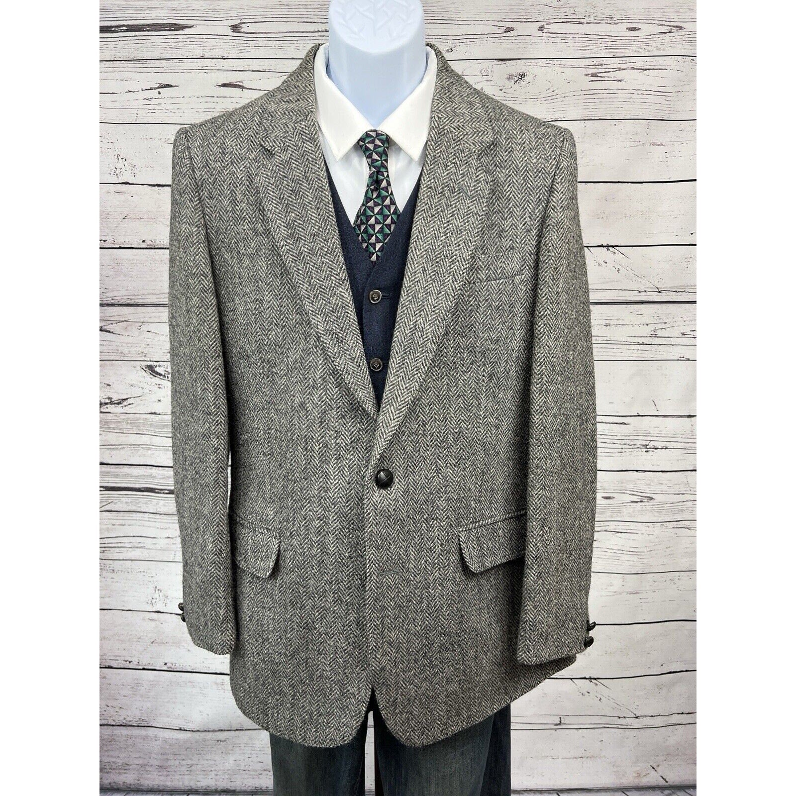 Harris Tweed 2 Button Blazer Mens 41R Wool Jacket Sport Coat Herringbone Gray