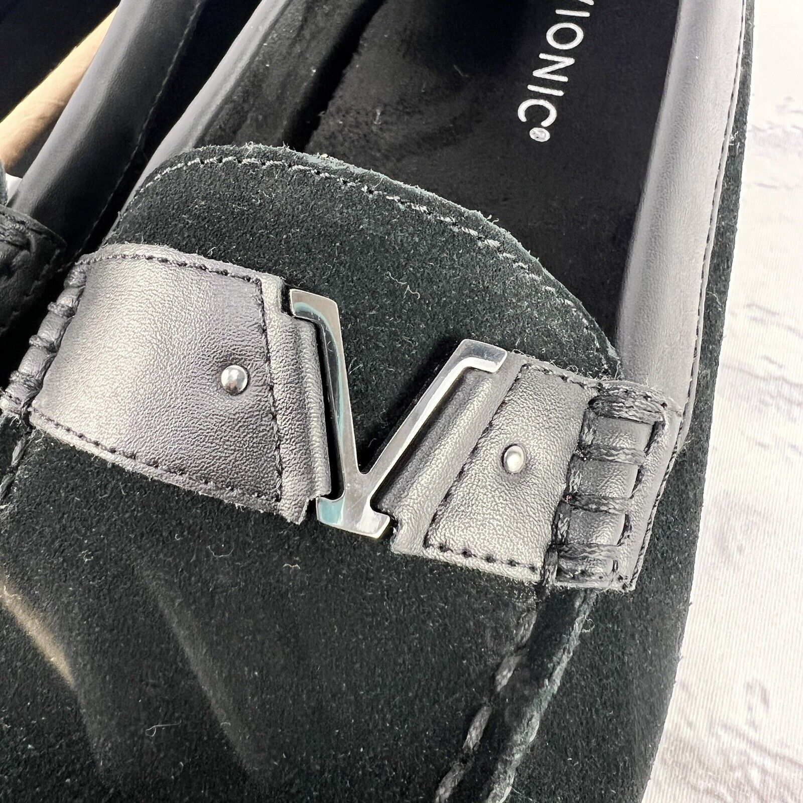 Vionic Honor Hilo Womens Size 9 Orthopedic Comfort Loafer Black Suede Flat Shoe