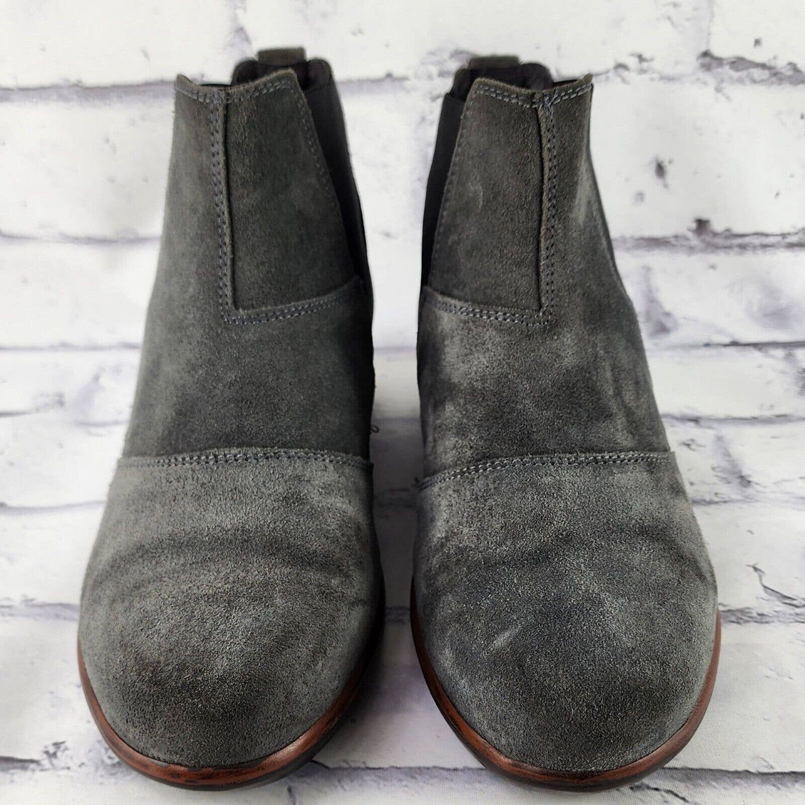 Naot Ruzgar Ankle Booties Women's Sz 39 (US 8) Gray Suede Chelsea Boots