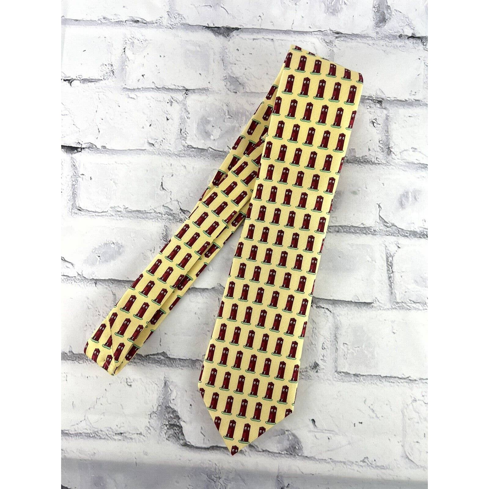 Vineyard Vines Custom Collections Silk Tie Clock Towers Yellow And Red 59”x3.5”