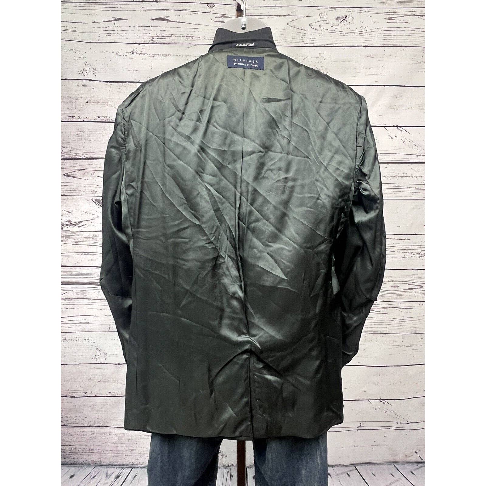 Tommy Hilfiger 3 Button Sport Coat Men’s 42R Black Wool Blend Union Made Modern