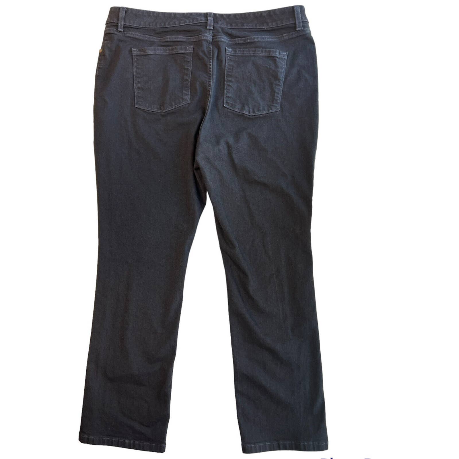 L.L. Bean Favorite Fit Jeans Womens Size 20 Reg Straight Leg Black 29.5” Inseam